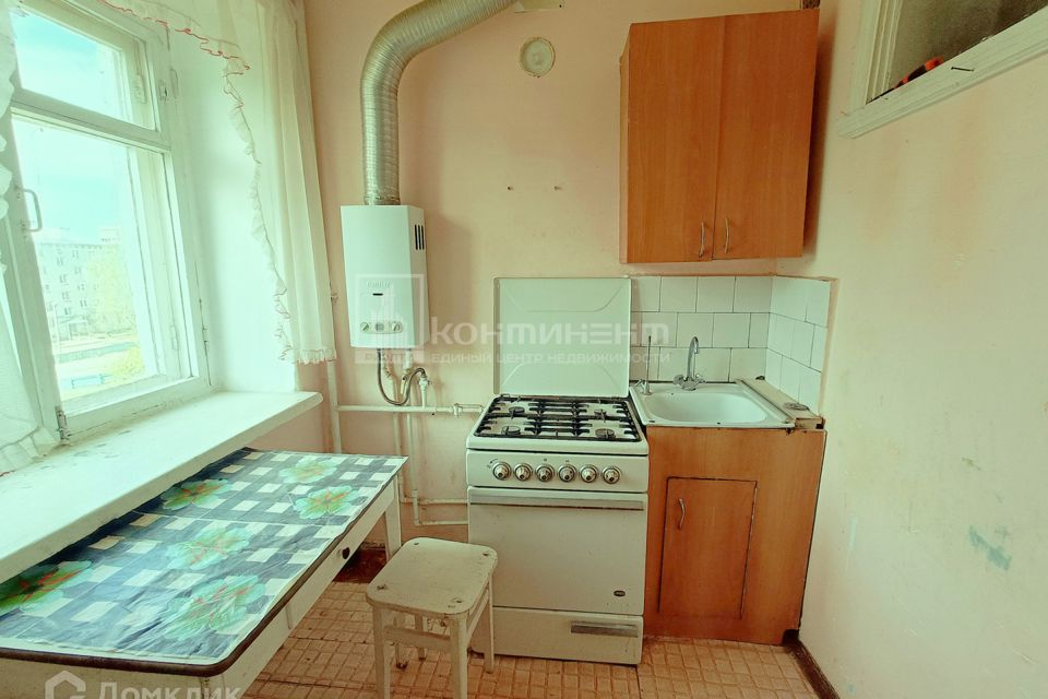 Продаётся 3-комнатная квартира, 50.5 м²