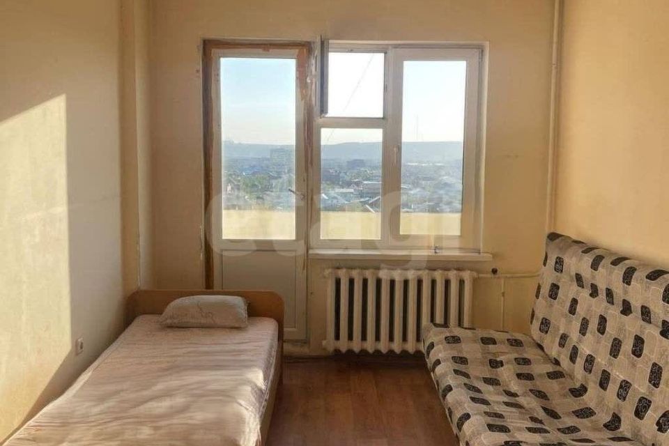 Продаётся 1-комнатная квартира, 42.7 м²