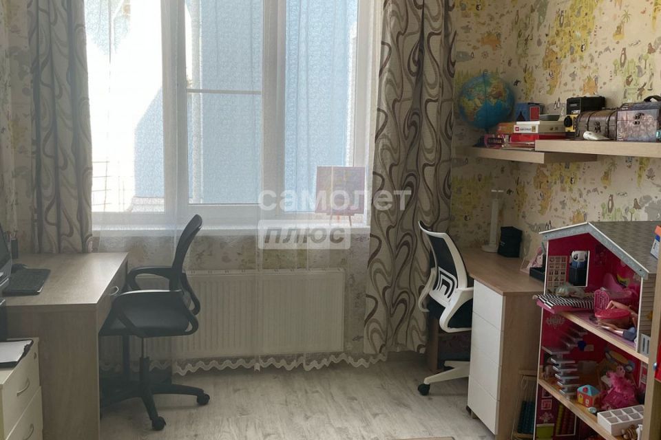 Продаётся 2-комнатная квартира, 72.2 м²