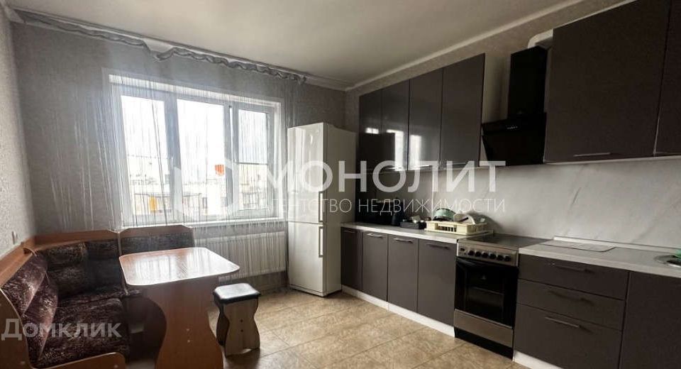 Сдаётся 2-комнатная квартира, 65 м²