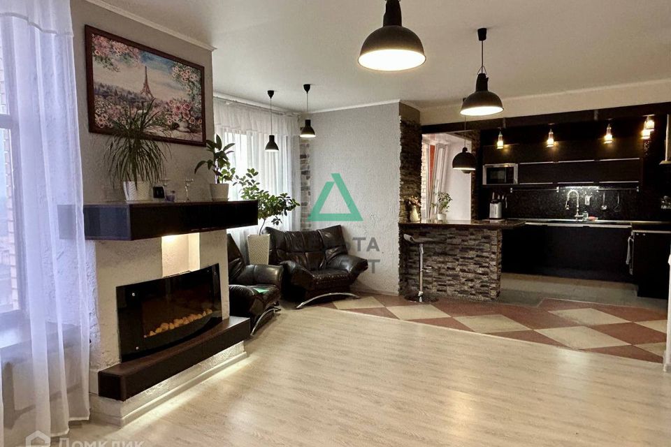 Продаётся 3-комнатная квартира, 76.2 м²