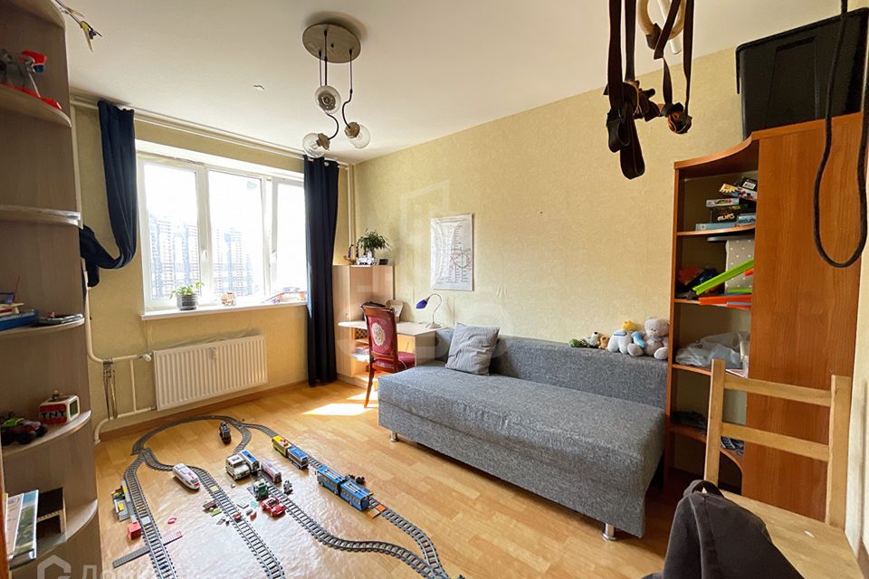 Продаётся 3-комнатная квартира, 74.9 м²