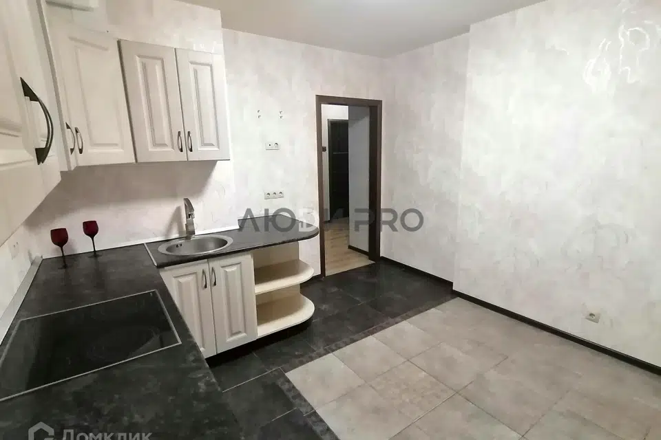 Продаётся 3-комнатная квартира, 90.8 м²