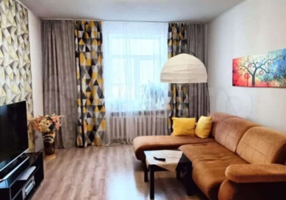 Продаётся 4-комнатная квартира, 103.1 м²