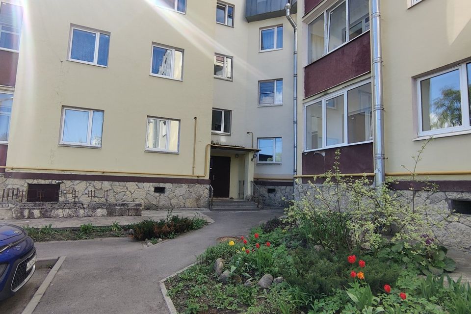 Продаётся 1-комнатная квартира, 41.9 м²