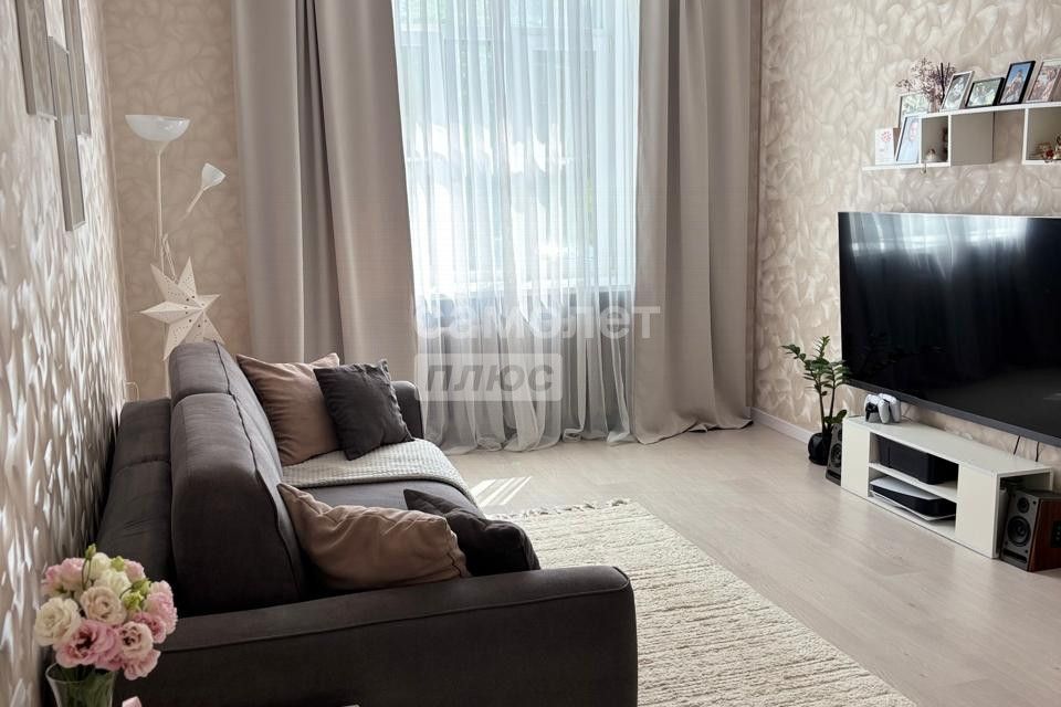 Продаётся 2-комнатная квартира, 56.8 м²