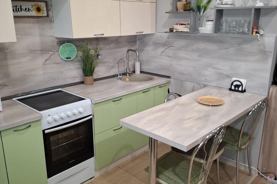 Продаётся 1-комнатная квартира, 43 м²