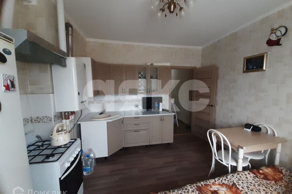 Продаётся 1-комнатная квартира, 46 м²