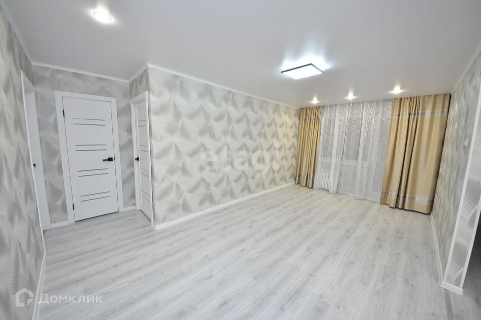 Продаётся 3-комнатная квартира, 59.6 м²