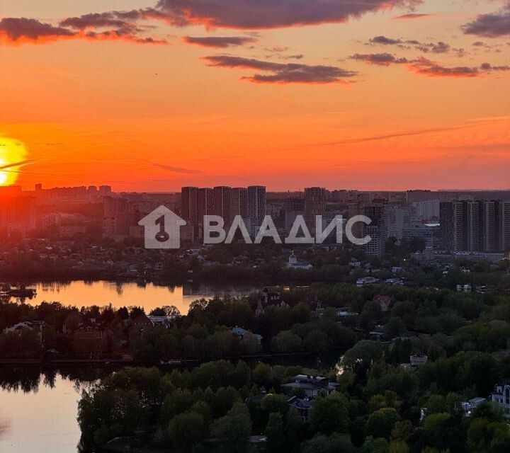 Продаётся 2-комнатная квартира, 58.7 м²