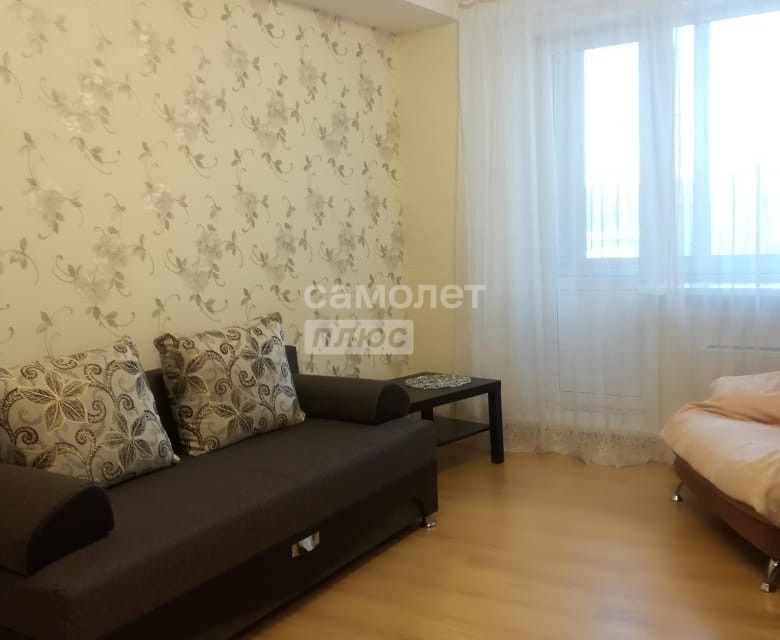 Сдаётся 1-комнатная квартира, 38 м²