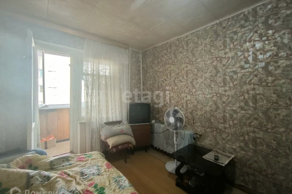 Продаётся 4-комнатная квартира, 73.2 м²