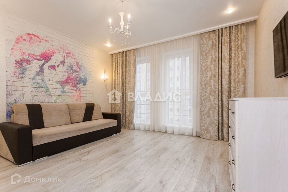 Продаётся 1-комнатная квартира, 42.7 м²