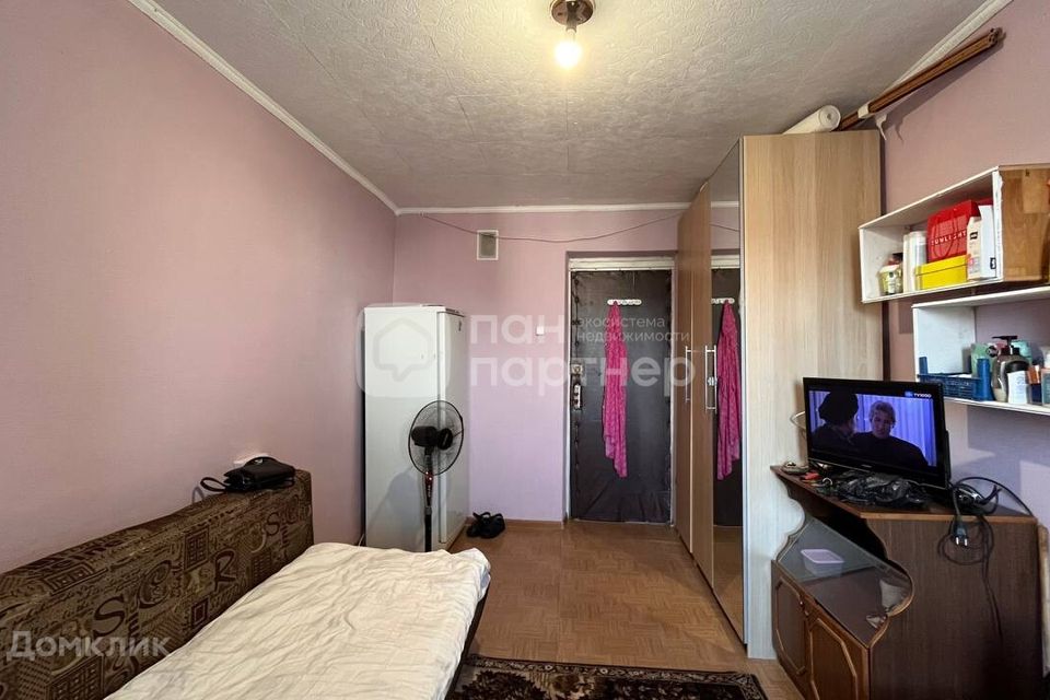 Продаётся комната в 6-комн. квартире, 11.3 м²