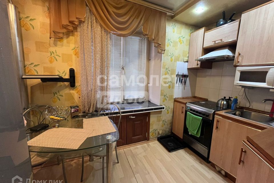 Продаётся 2-комнатная квартира, 41.8 м²