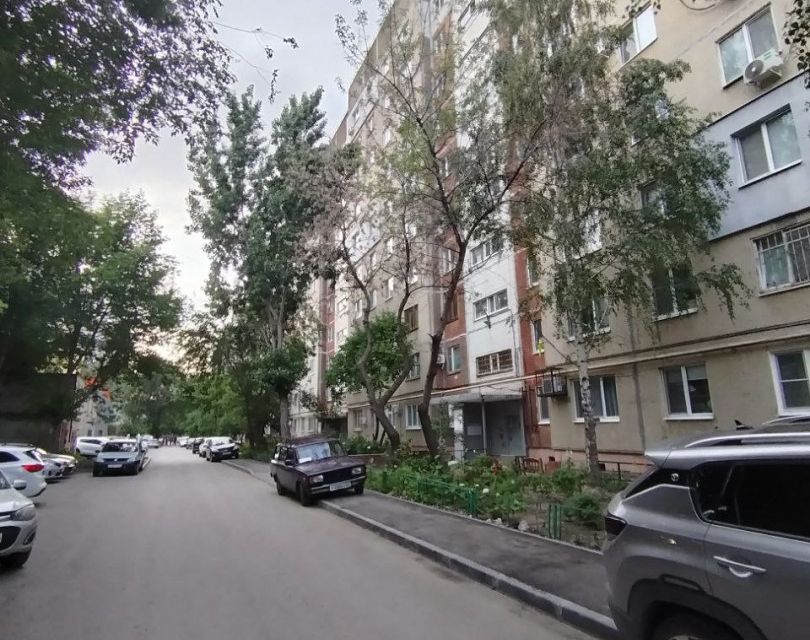Продаётся 3-комнатная квартира, 65.8 м²