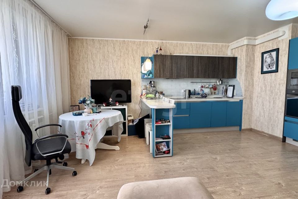 Продаётся 2-комнатная квартира, 76 м²