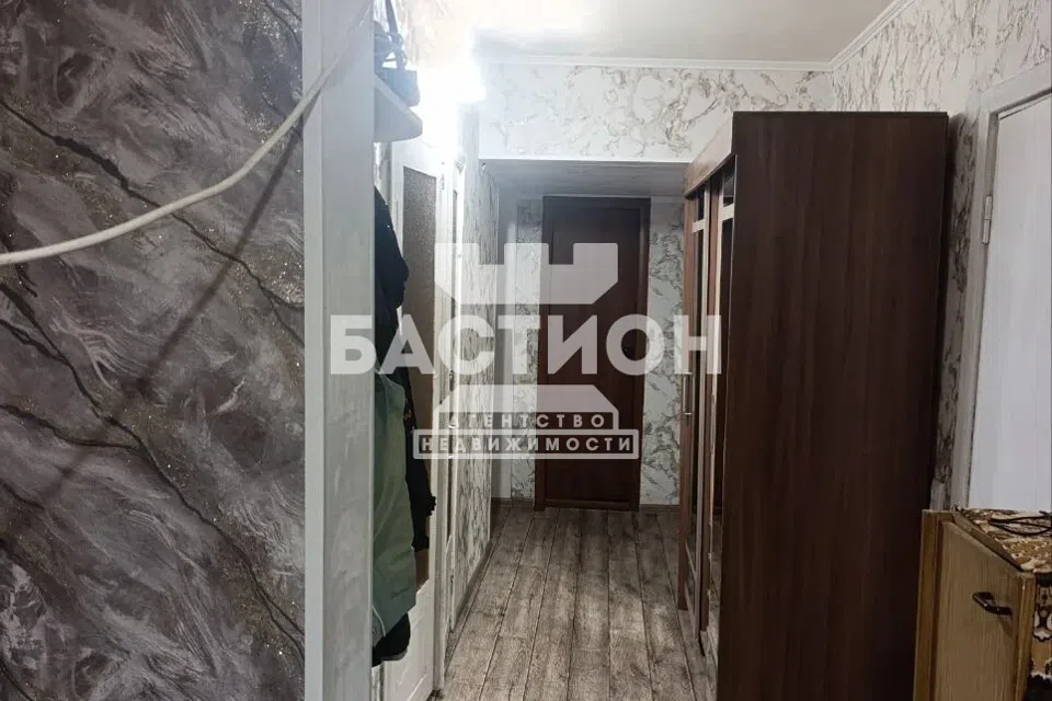 Продаётся 4-комнатная квартира, 79.9 м²