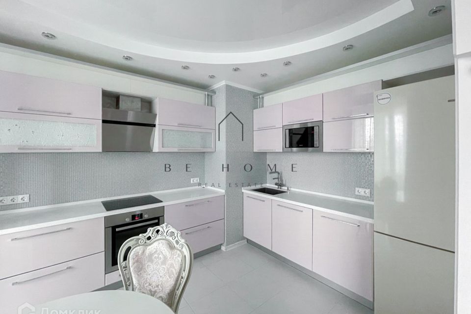 Сдаётся 2-комнатная квартира, 62.8 м²