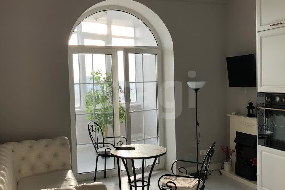 Продаётся 2-комнатная квартира, 58.2 м²