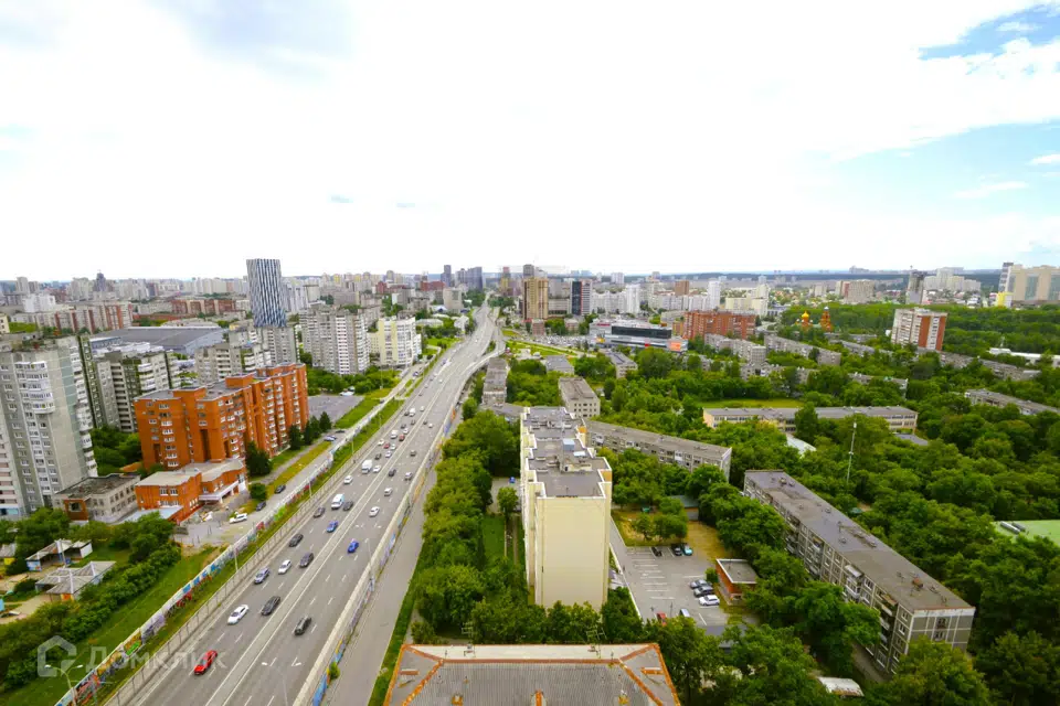 Продаётся 3-комнатная квартира, 136 м²