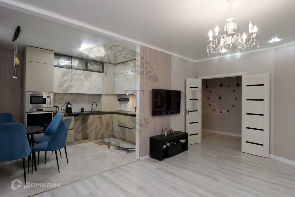 Продаётся 3-комнатная квартира, 77 м²