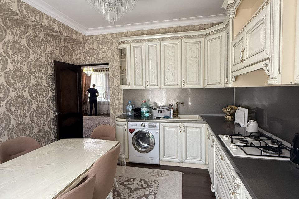 Продаётся 3-комнатная квартира, 76 м²
