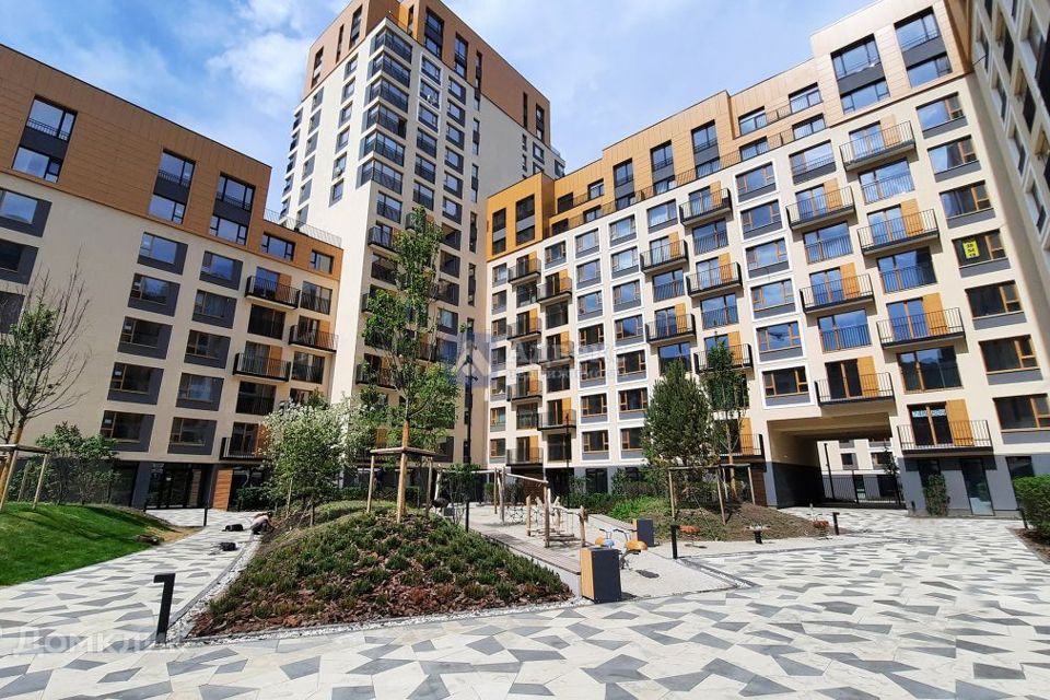 Продаётся 1-комнатная квартира, 52 м²