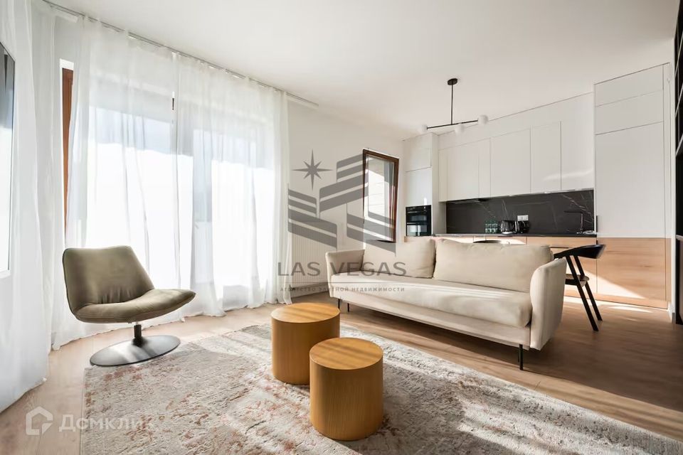 Сдаётся 3-комнатная квартира, 113 м²