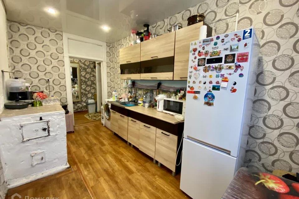 Продаётся 3-комнатная квартира, 48.7 м²