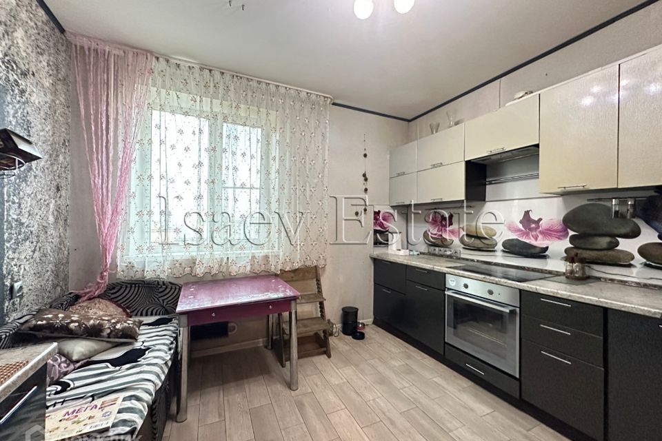 Продаётся 5-комнатная квартира, 109 м²
