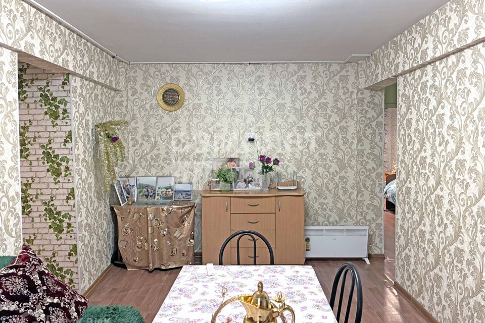 Продаётся 4-комнатная квартира, 69.3 м²
