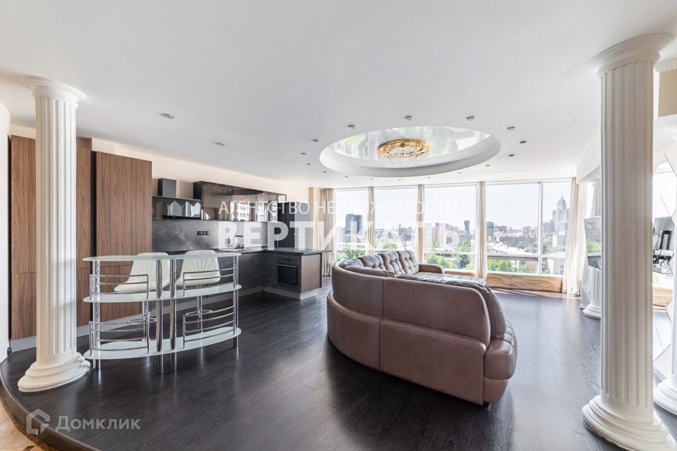 Сдаётся 3-комнатная квартира, 150 м²