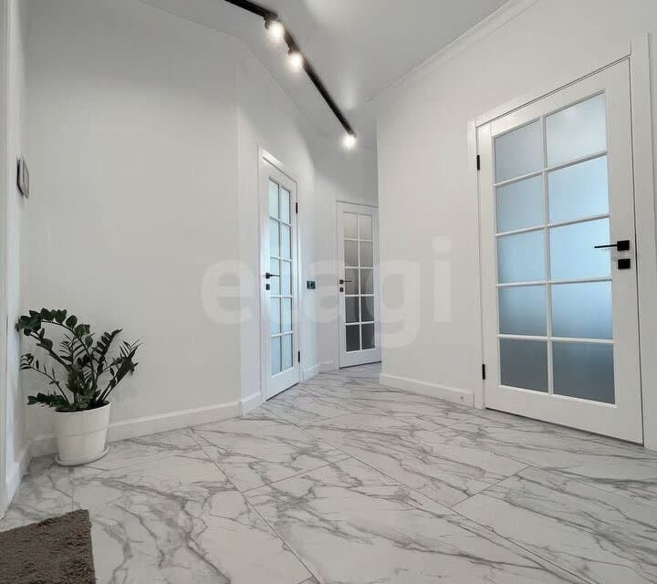 Продаётся 2-комнатная квартира, 66.6 м²