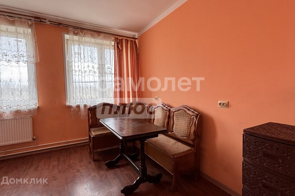 Продаётся 1-комнатная квартира, 43.8 м²