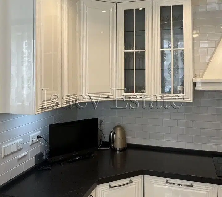 Продаётся 2-комнатная квартира, 65 м²