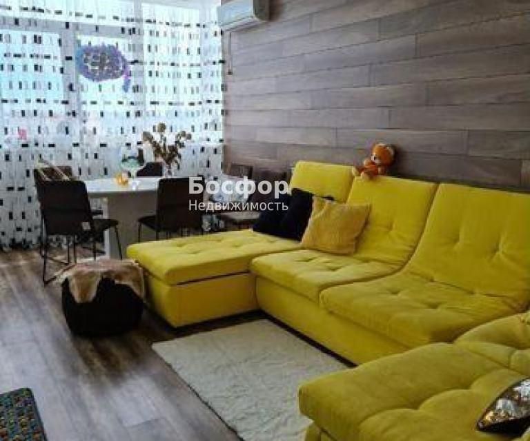 Продаётся 2-комнатная квартира, 57.7 м²