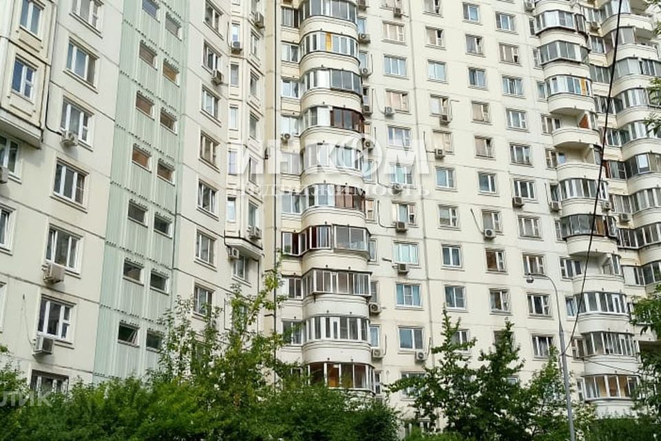 Продаётся 1-комнатная квартира, 35.8 м²