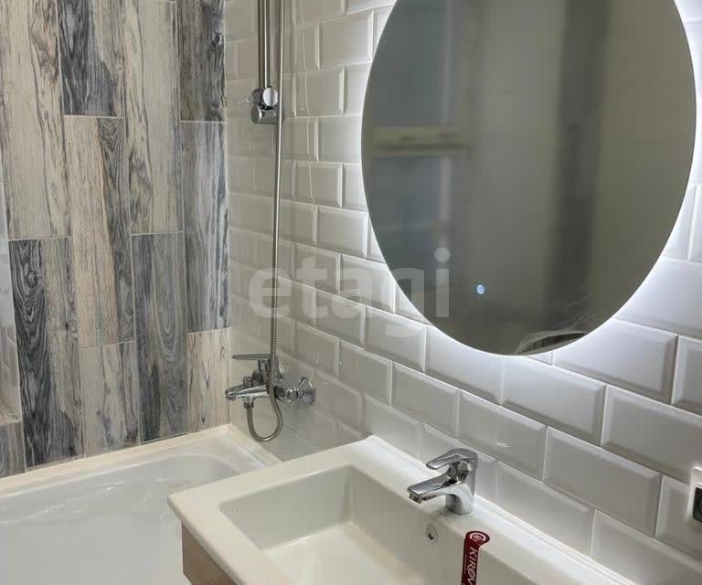Продаётся 1-комнатная квартира, 38 м²