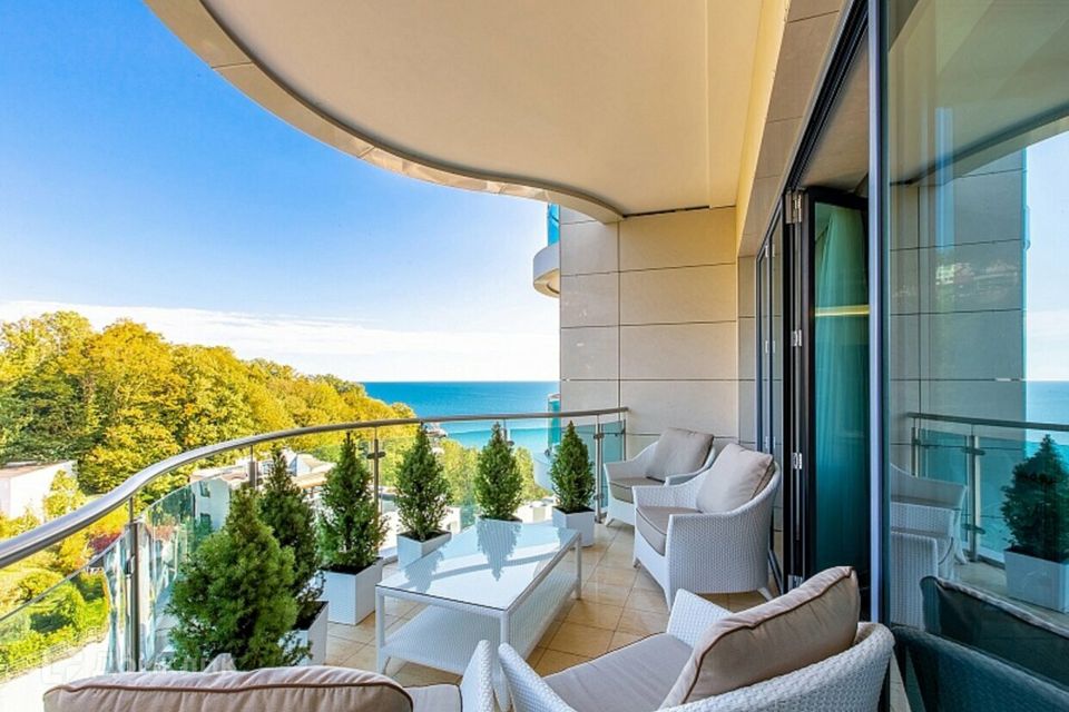 Продаётся 3-комнатная квартира, 130 м²