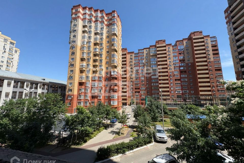 Продаётся 2-комнатная квартира, 65.5 м²