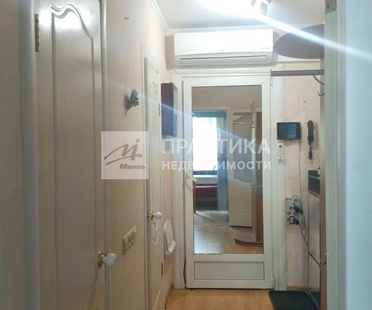 Продаётся 1-комнатная квартира, 33.5 м²