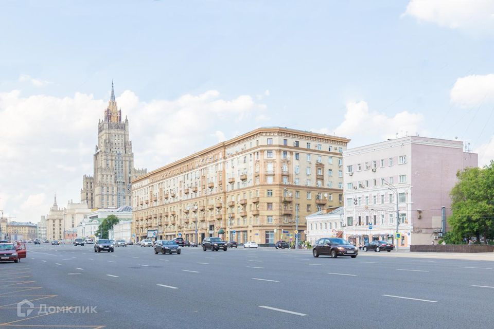 Продаётся 3-комнатная квартира, 69.8 м²