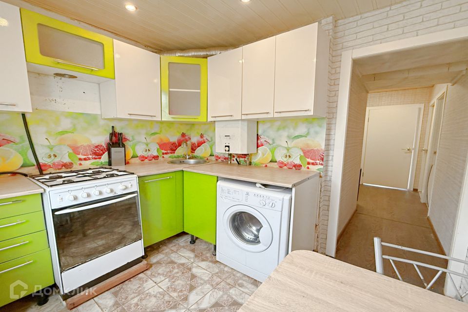 Продаётся 3-комнатная квартира, 41.3 м²