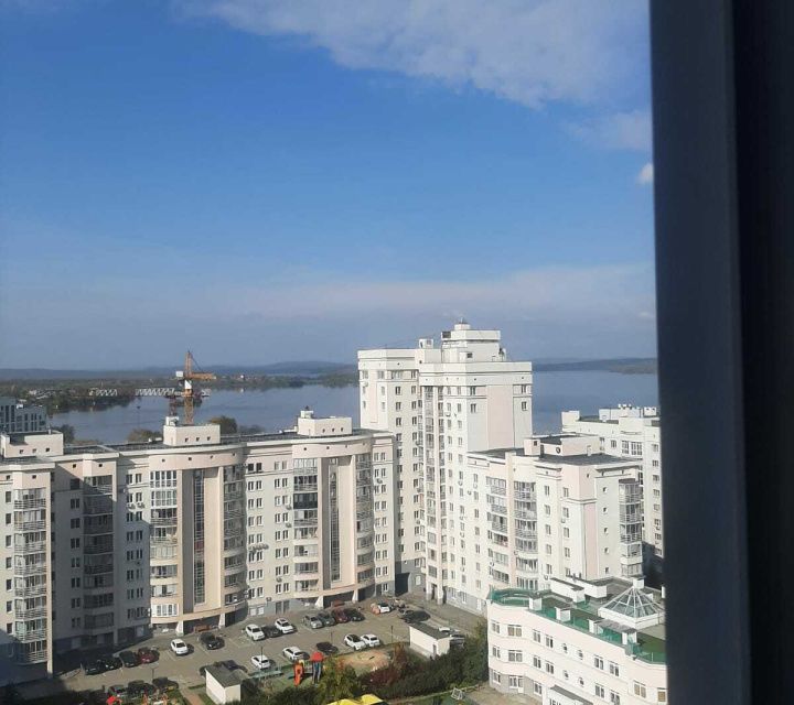 Продаётся 2-комнатная квартира, 62 м²