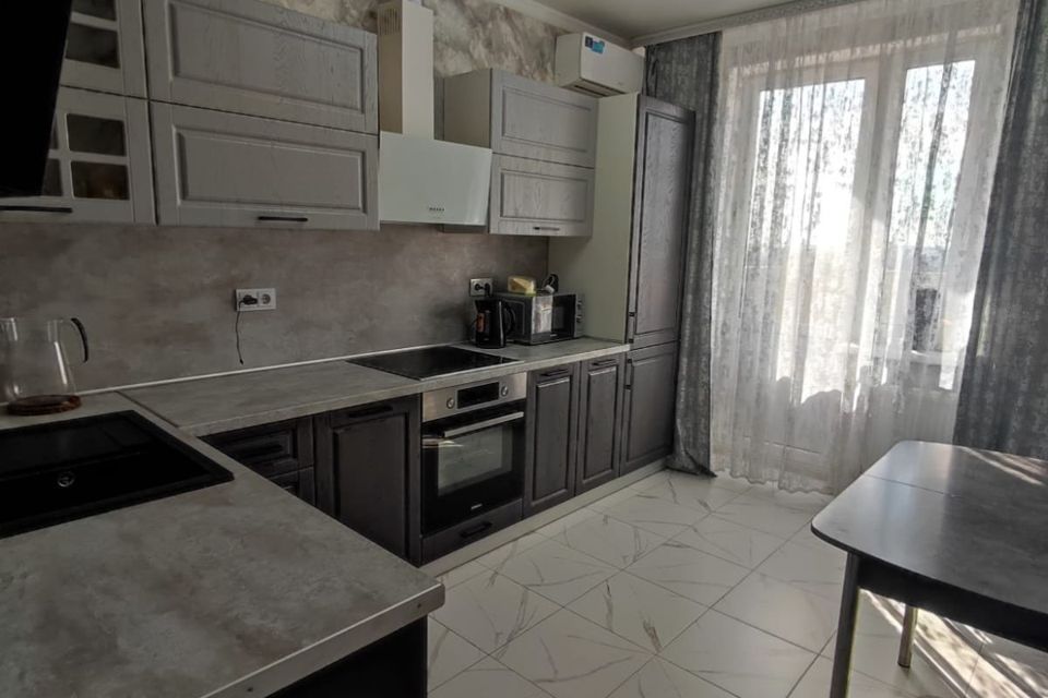 Продаётся 3-комнатная квартира, 61.8 м²
