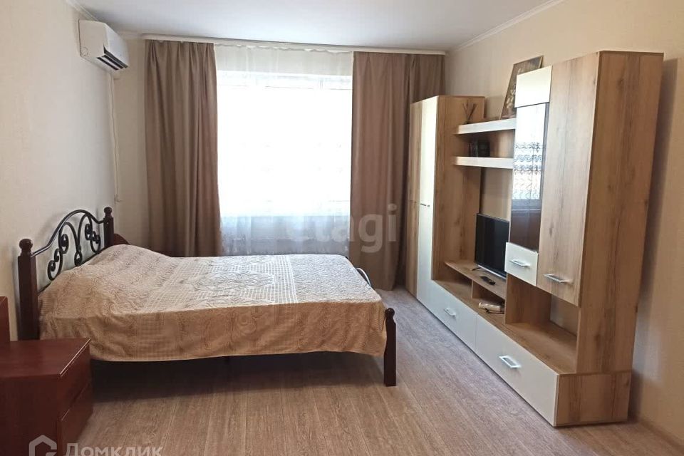 Продаётся 1-комнатная квартира, 37.8 м²