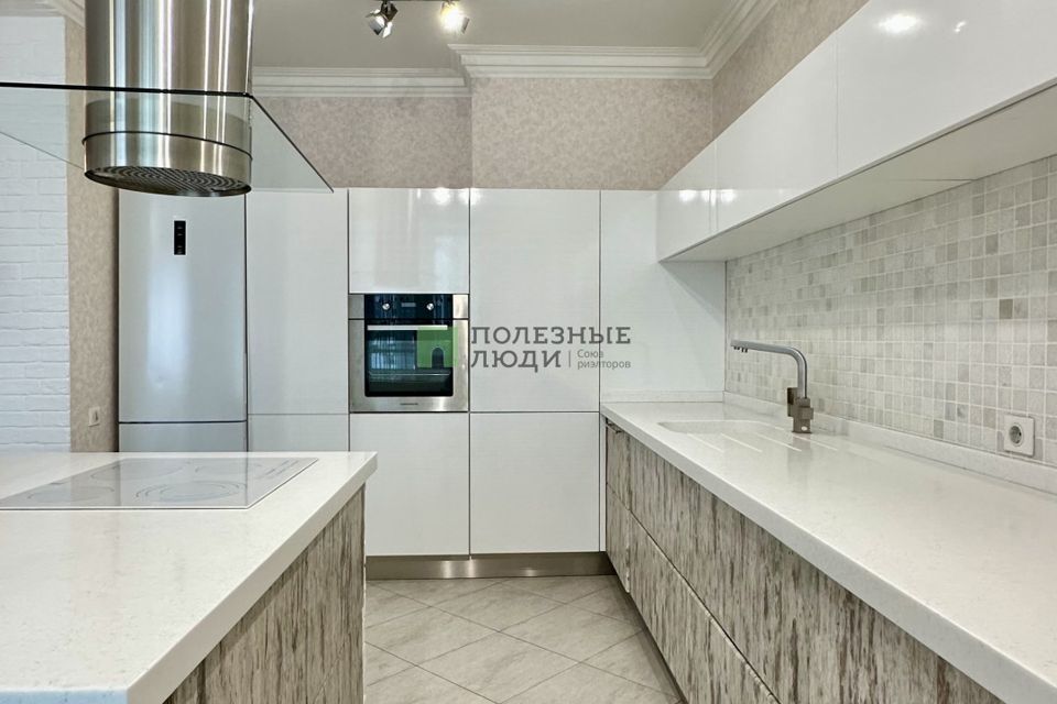 Продаётся 3-комнатная квартира, 99.8 м²