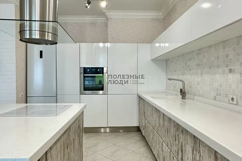 Продаётся 3-комнатная квартира, 99.8 м²
