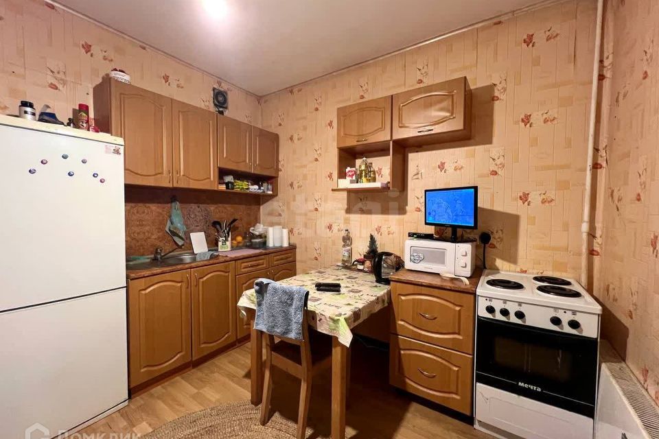 Продаётся 1-комнатная квартира, 38.3 м²